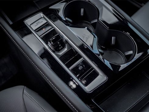 New 2024 Volkswagen Atlas Cross Sport SEL R-Line image 18