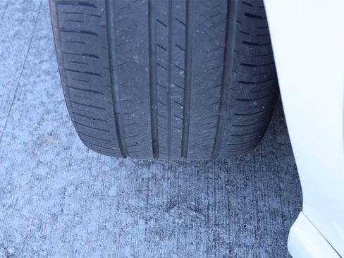 Used 2022 Toyota Camry SE image 30