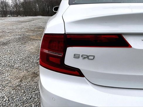 Used 2018 Volvo S90 T5 Momentum w/ Protection Package Premier image 27