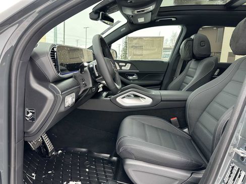 New 2026 Mercedes-Benz GLS 450 4MATIC image 23