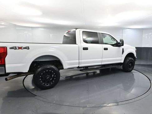 Used 2021 Ford F250 XL w/ Power Equipment Group image 4