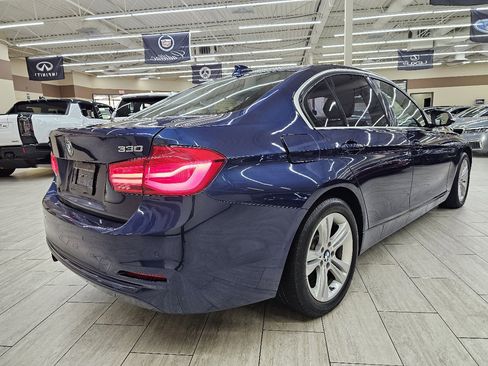 Used 2017 BMW 330i xDrive Sedan image 6