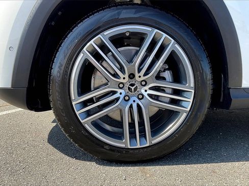 Used 2025 Mercedes-Benz GLS 450 4MATIC image 8