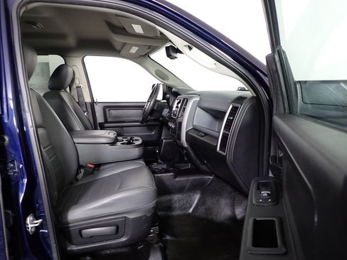 Used 2016 RAM 2500 Tradesman w/ Chrome Appearance Group image 28