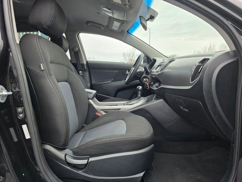 Used 2016 Kia Sportage LX image 11