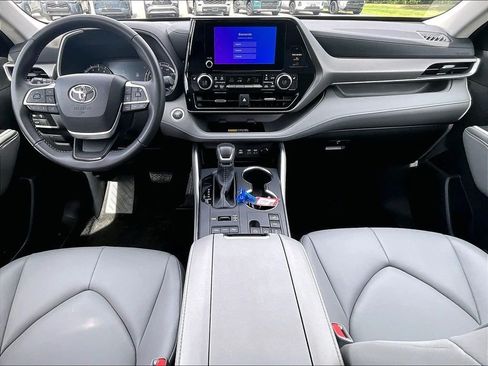 Certified 2026 Toyota Highlander XLE AWD/4WD image 22