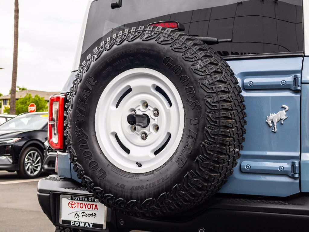 Used 2023 Ford Bronco Heritage Edition AWD/4WD image 21