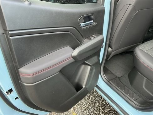 New 2025 Chevrolet Colorado Z71 image 16