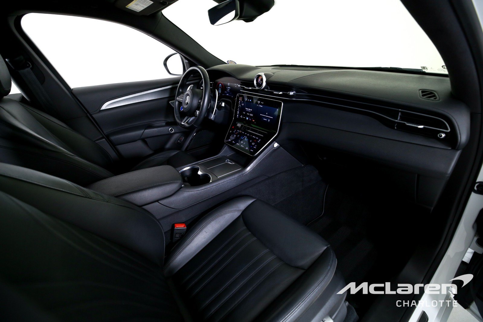 Used 2024 Maserati Grecale GT AWD/4WD image 28