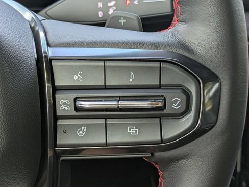 Used 2025 GMC Yukon XL AT4 Ultimate w/ LPO, Floor Liner Package AWD/4WD image 34