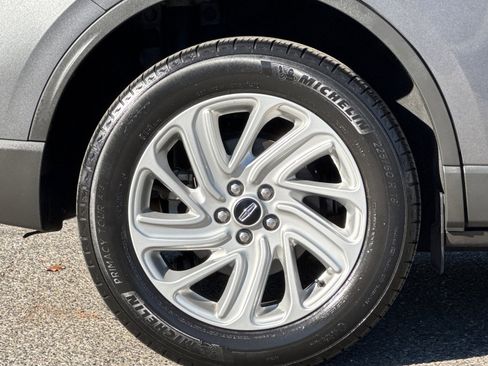 Certified 2022 Lincoln Corsair FWD image 25