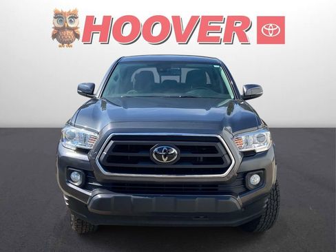Used 2022 Toyota Tacoma SR5 w/ Technology Package image 8