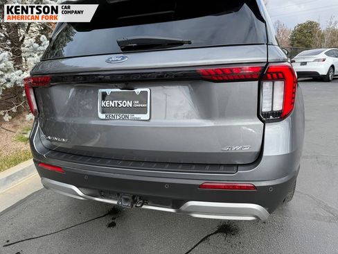 Used 2025 Ford Explorer Platinum w/ LUX Leather Package image 39