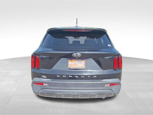 Used 2021 Kia Sorento LX FWD image 6
