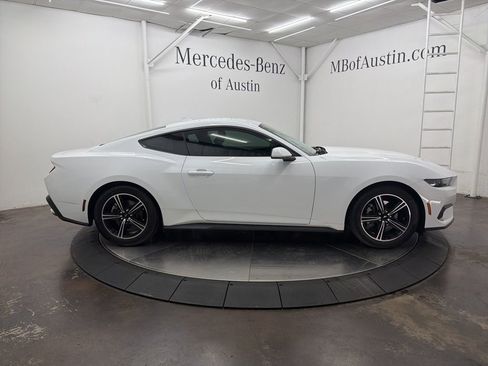 Used 2025 Ford Mustang Coupe image 8