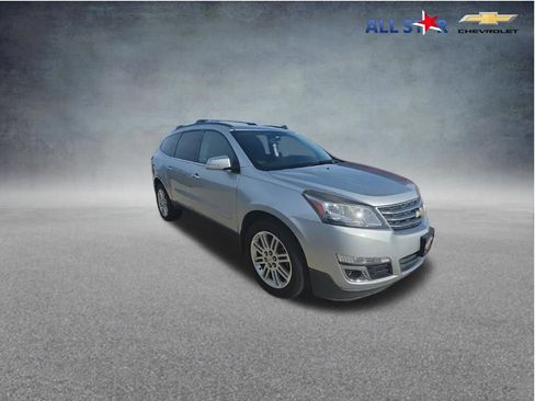 Used 2015 Chevrolet Traverse LT w/ Style and Technology Package FWD image 1
