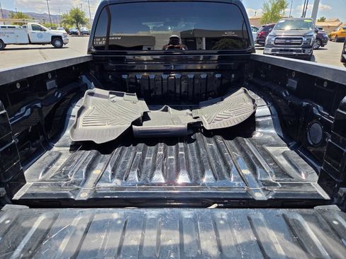 Used 2023 Nissan Frontier SV w/ Tow Package AWD/4WD image 13