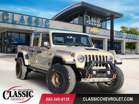 Used 2020 Jeep Gladiator Mojave image 1