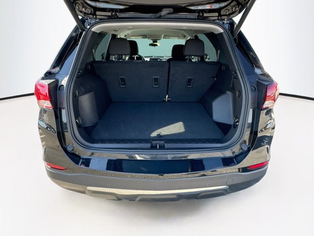 Used 2024 Chevrolet Equinox LT AWD/4WD image 20