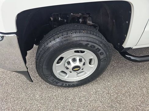 Used 2018 Chevrolet Silverado 2500 W/T RWD image 9
