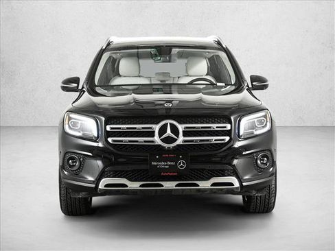 Certified 2023 Mercedes-Benz GLB 250 4MATIC w/ Premium Package image 2
