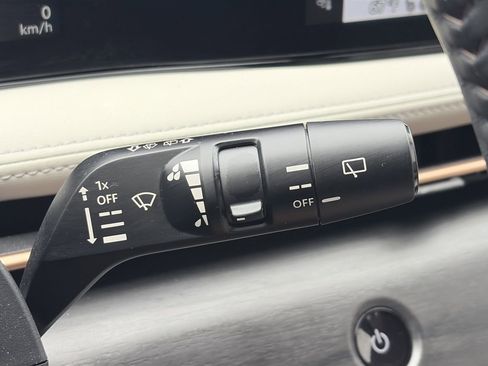 Certified 2023 Nissan Ariya FWD image 19