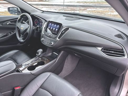 Used 2024 Chevrolet Malibu LT image 29