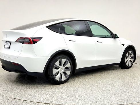 Used 2023 Tesla Model Y Long Range image 5