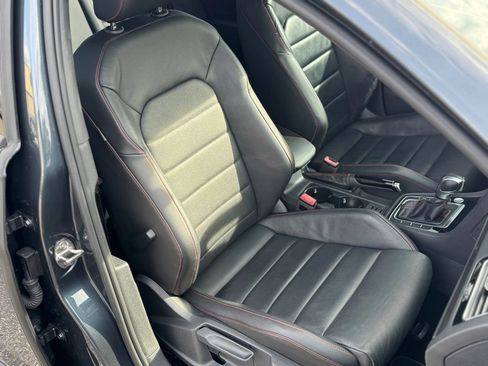 Used 2020 Volkswagen GTI SE image 25