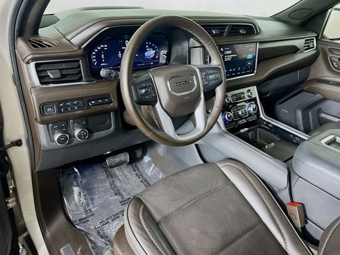Used 2023 GMC Yukon XL Denali w/ LPO, Floor Liner Package image 9