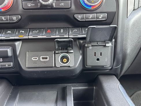 Used 2022 GMC Sierra 1500 Denali w/ Driver Alert Package II image 32