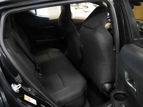 Used 2018 Toyota C-HR XLE image 21