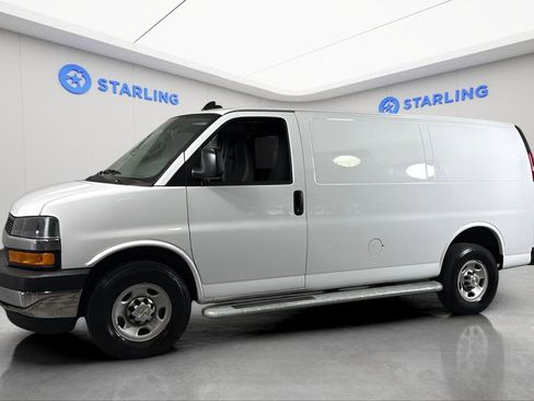 Used 2024 Chevrolet Express 2500 Work Van w/ Driver Convenience Package image 2