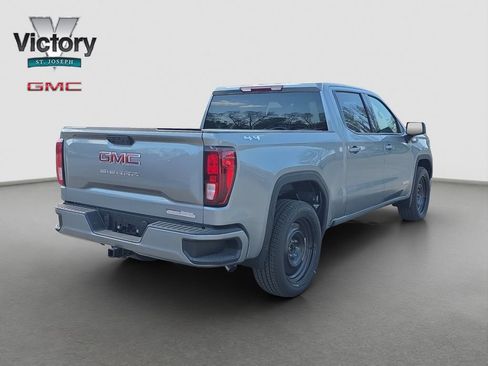New 2026 GMC Sierra 1500 Elevation w/ LPO, Elevation Black Package AWD/4WD image 17