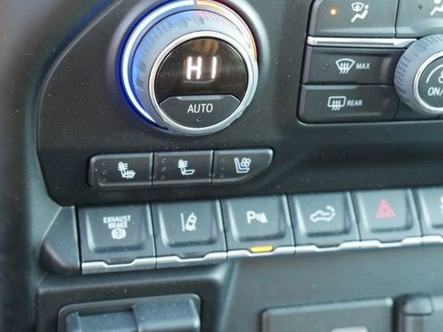 Used 2022 Chevrolet Silverado 3500 High Country w/ Safety Package II image 6