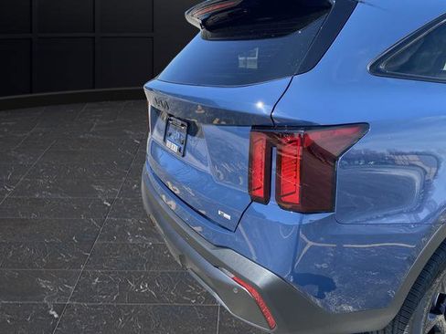 New 2025 Kia Sorento X-Line EX image 42