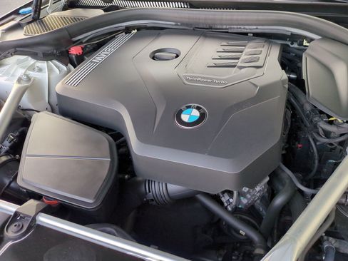 Used 2023 BMW 530i w/ Premium Package RWD image 35