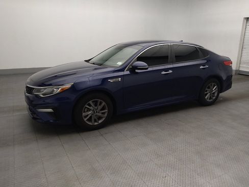 Used 2020 Kia Optima LX FWD image 2