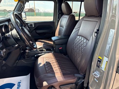 Used 2020 Jeep Gladiator Sport w/ Quick Order Package 24S AWD/4WD image 11