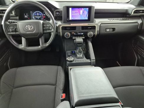 Used 2025 Toyota Tacoma SR5 AWD/4WD image 23