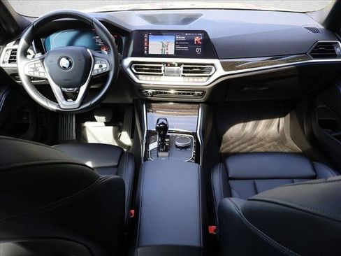 Used 2022 BMW 330i xDrive Sedan w/ Premium Package 2 AWD/4WD image 25