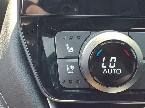 Used 2026 Toyota Grand Highlander AWD image 23