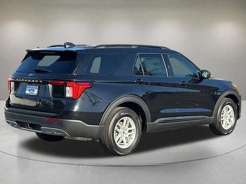 New 2026 Ford Explorer Active w/ Active Comfort Package RWD image 5
