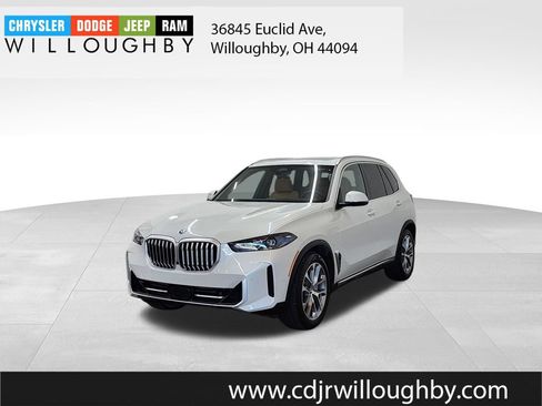 Used 2026 BMW X5 xDrive50e w/ Climate Comfort Package AWD/4WD image 1