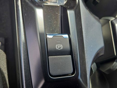 Certified 2026 Subaru Forester AWD/4WD image 25