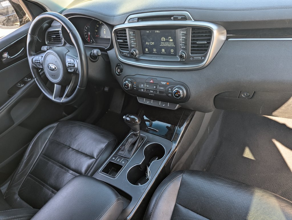 Used 2018 Kia Sorento EX AWD/4WD image 36
