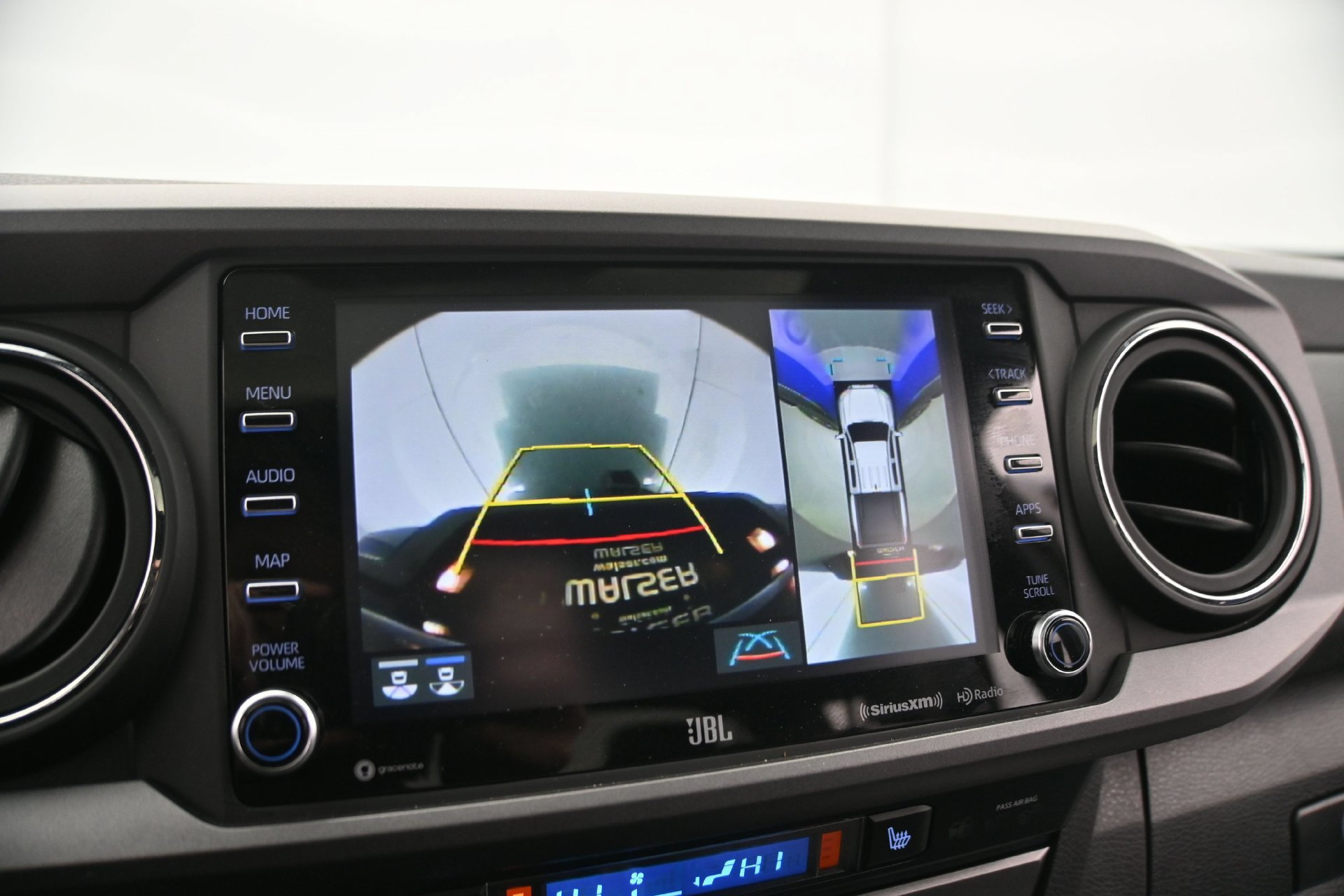 Used 2022 Toyota Tacoma TRD Off-Road w/ TRD Premium Off Road Package AWD/4WD image 25