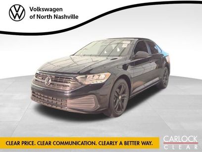 Used 2023 Volkswagen Jetta SE w/ Panoramic Sunroof Package