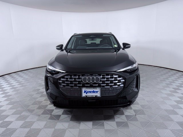 Used 2025 Audi Q5 Premium w/ Convenience Package AWD/4WD image 2