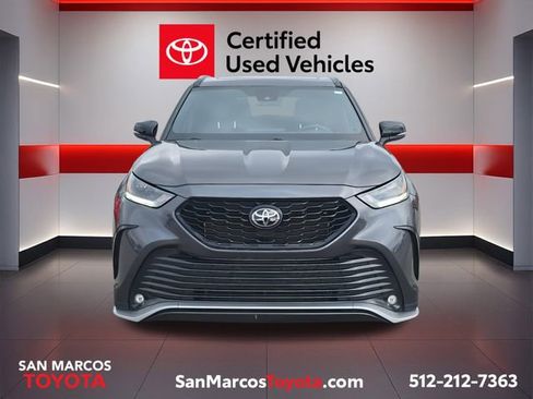 Used 2025 Toyota Highlander XSE image 2